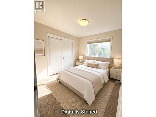 156 Shadow Mountain Boulevard, Cranbrook, BC - Indoor Photo Showing Bedroom