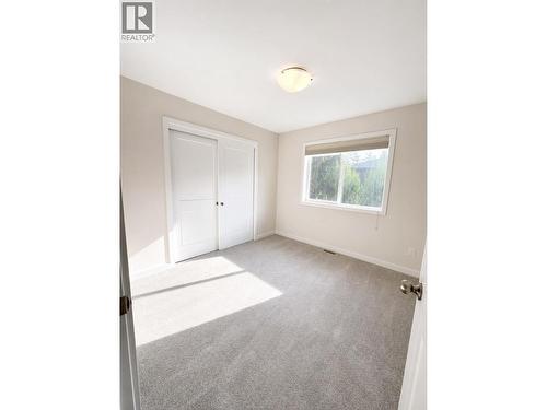 156 Shadow Mountain Boulevard, Cranbrook, BC - Indoor Photo Showing Other Room