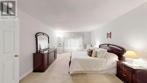 2590 Ambercroft Trail, Mississauga, ON - Indoor Photo Showing Bedroom