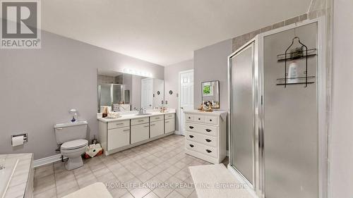 2590 Ambercroft Trail, Mississauga, ON - Indoor Photo Showing Bathroom