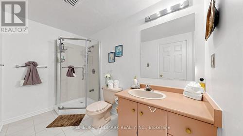 2590 Ambercroft Trail, Mississauga, ON - Indoor Photo Showing Bathroom