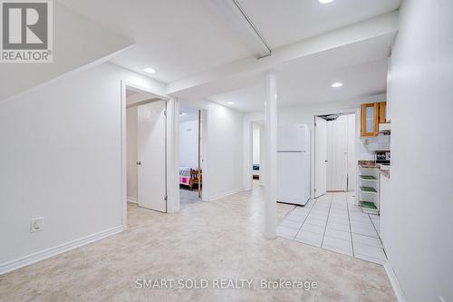 837 Queensbridge Drive, Mississauga, ON - Indoor Photo Showing Other Room