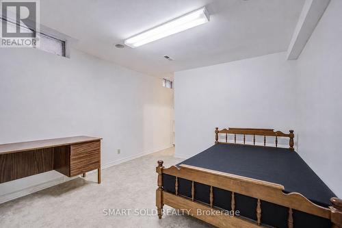 837 Queensbridge Drive, Mississauga, ON - Indoor Photo Showing Other Room