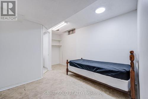837 Queensbridge Drive, Mississauga, ON - Indoor