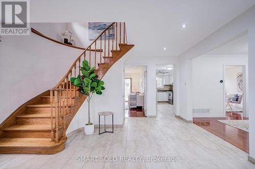837 Queensbridge Drive, Mississauga, ON - Indoor Photo Showing Other Room