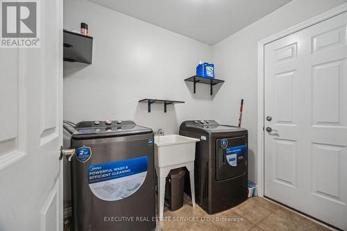 3264 Meadowgate Boulevard, London South, ON - Indoor Photo Showing Laundry Room