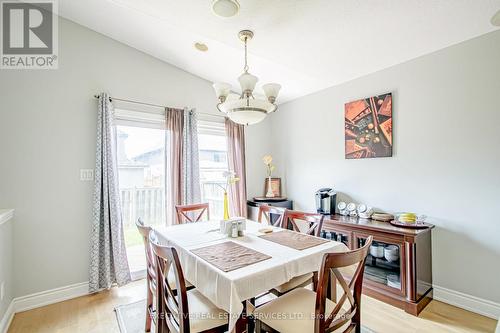 3264 Meadowgate Boulevard, London South, ON - Indoor Photo Showing Dining Room