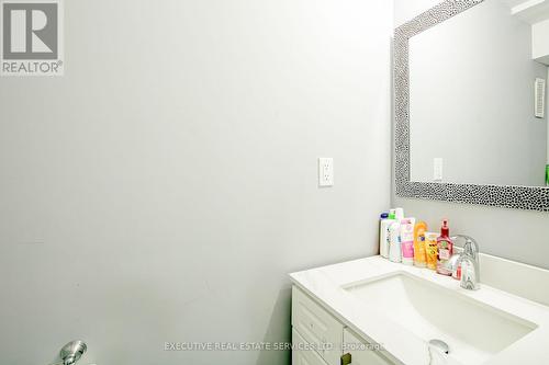 3264 Meadowgate Boulevard, London South, ON - Indoor Photo Showing Bathroom