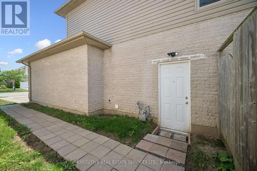 3264 Meadowgate Boulevard, London South, ON - Outdoor With Exterior