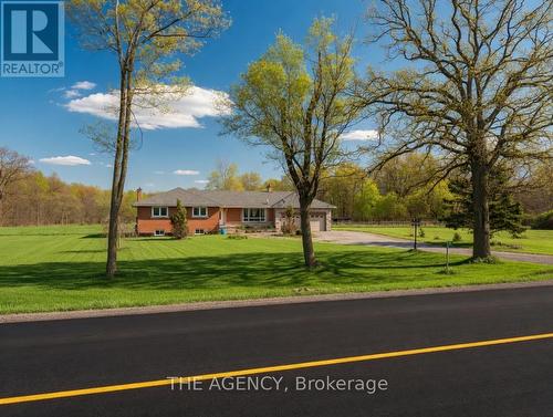 Photo restyled using AI - 295 Park Road S, Grimsby, ON - Outdoor With View