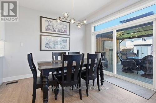 3053 Heardcreek Trail, London North (North S), ON - Indoor Photo Showing Dining Room