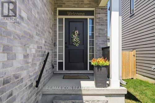 3053 Heardcreek Trail, London North (North S), ON - Outdoor