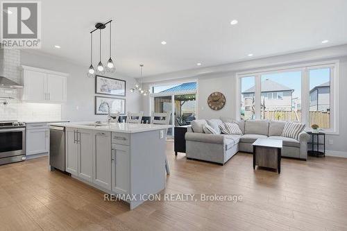 3053 Heardcreek Trail, London North (North S), ON - Indoor