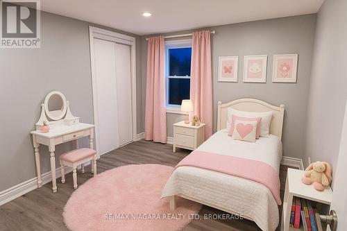 AI decorated - 2505 Stevensville Road, Fort Erie (Stevensville), ON - Indoor Photo Showing Bedroom