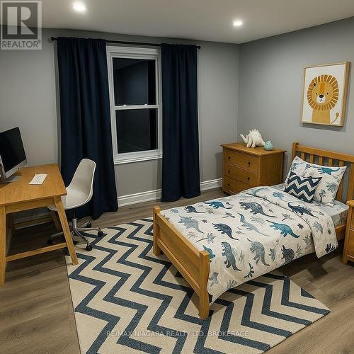 2505 Stevensville Road, Fort Erie (Stevensville), ON - Indoor Photo Showing Bedroom