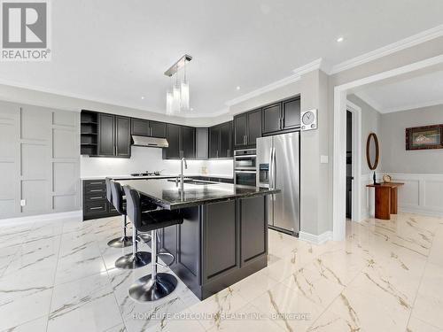 36 Oliver'S Mill Road, Springwater, ON - Indoor Photo Showing Kitchen With Upgraded Kitchen
