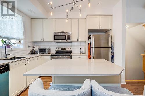 160 William Duncan Road, Toronto, ON - Indoor Photo Showing Kitchen With Upgraded Kitchen