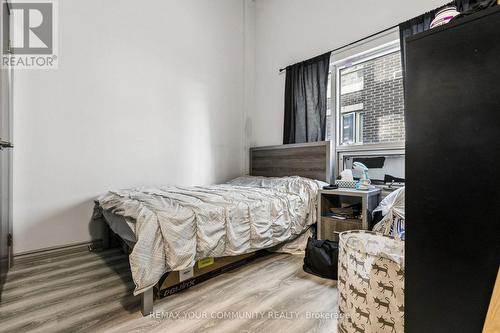 F115 - 275 Larch Street, Waterloo, ON - Indoor Photo Showing Bedroom