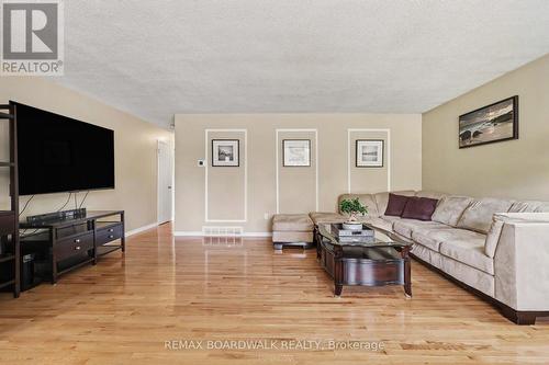 Beautiful Hardwood Floors - 329 Pintail Terrace, Ottawa, ON - Indoor Photo Showing Living Room