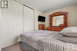 Primary Bedroom - 