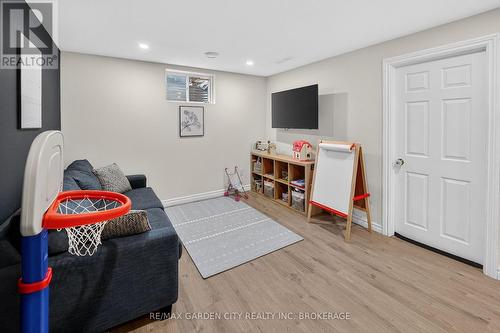 22 Riesling Drive, Niagara-On-The-Lake (Virgil), ON - Indoor