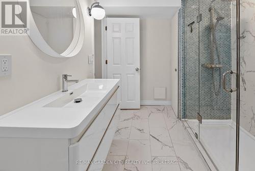 22 Riesling Drive, Niagara-On-The-Lake (Virgil), ON - Indoor Photo Showing Bathroom