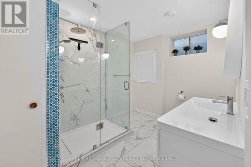 22 Riesling Drive, Niagara-On-The-Lake (Virgil), ON - Indoor Photo Showing Bathroom
