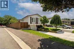 179 WENDOVER Drive Unit# Lower Unit Hamilton, ON L9C 5X6