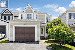 933 GLENBOURNE COURT  Oshawa, ON L1K 2P8