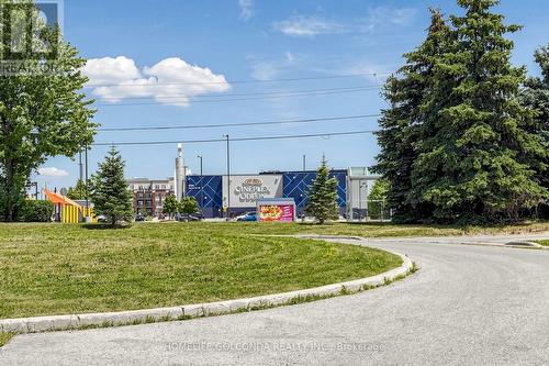 933 Glenbourne Court, Oshawa, ON - Outdoor