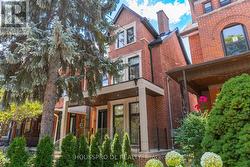82 MAJOR STREET Toronto, ON M5S 2L1