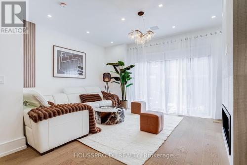 82 Major Street, Toronto, ON - Indoor Photo Showing Other Room