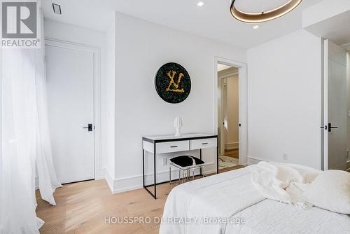 82 Major Street, Toronto, ON - Indoor Photo Showing Bedroom