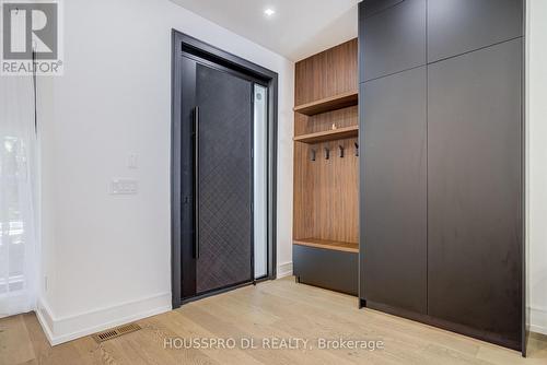 82 Major Street, Toronto, ON - Indoor Photo Showing Other Room