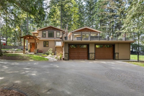 7817 Superior Rd, Lantzville, BC 