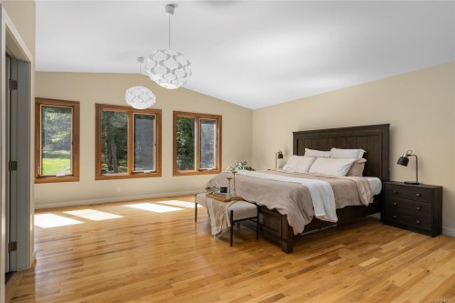 7817 Superior Rd, Lantzville, BC 