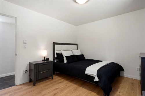 7817 Superior Rd, Lantzville, BC 