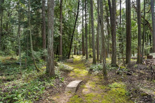 7817 Superior Rd, Lantzville, BC 