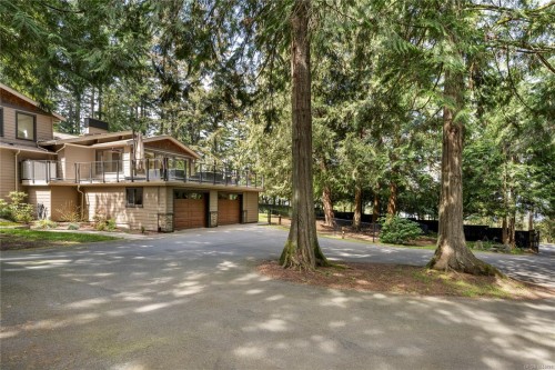 7817 Superior Rd, Lantzville, BC 