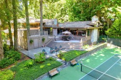 1015 Kentwood Pl Saanich, BC V8Y 2R2