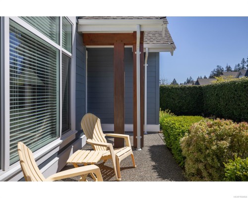 749 West Ridge Way, Qualicum Beach, BC 