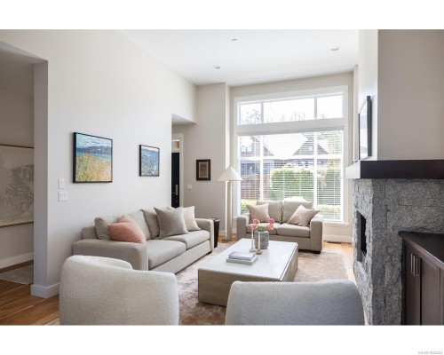 749 West Ridge Way, Qualicum Beach, BC 