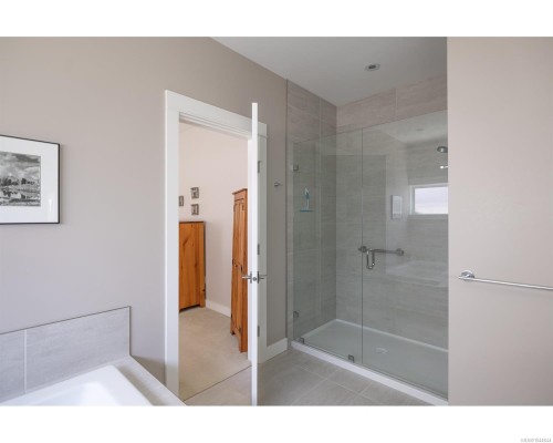 749 West Ridge Way, Qualicum Beach, BC 