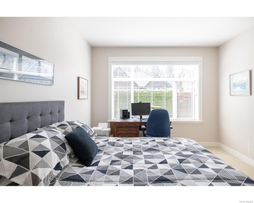 749 West Ridge Way, Qualicum Beach, BC 
