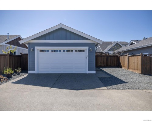 749 West Ridge Way, Qualicum Beach, BC 