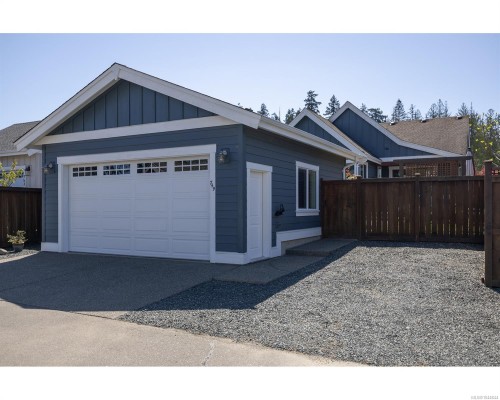 749 West Ridge Way, Qualicum Beach, BC 
