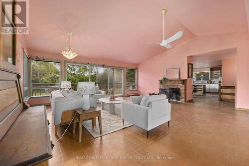 11758 County 29 Road, Alnwick/Haldimand, ON - Indoor Photo Showing Living Room With Fireplace