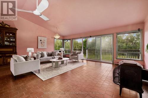 11758 County 29 Road, Alnwick/Haldimand, ON - Indoor Photo Showing Living Room
