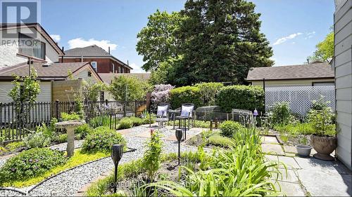81 Richmond Street, Brantford, ON - Outdoor