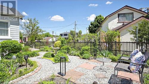 81 Richmond Street, Brantford, ON - Outdoor
